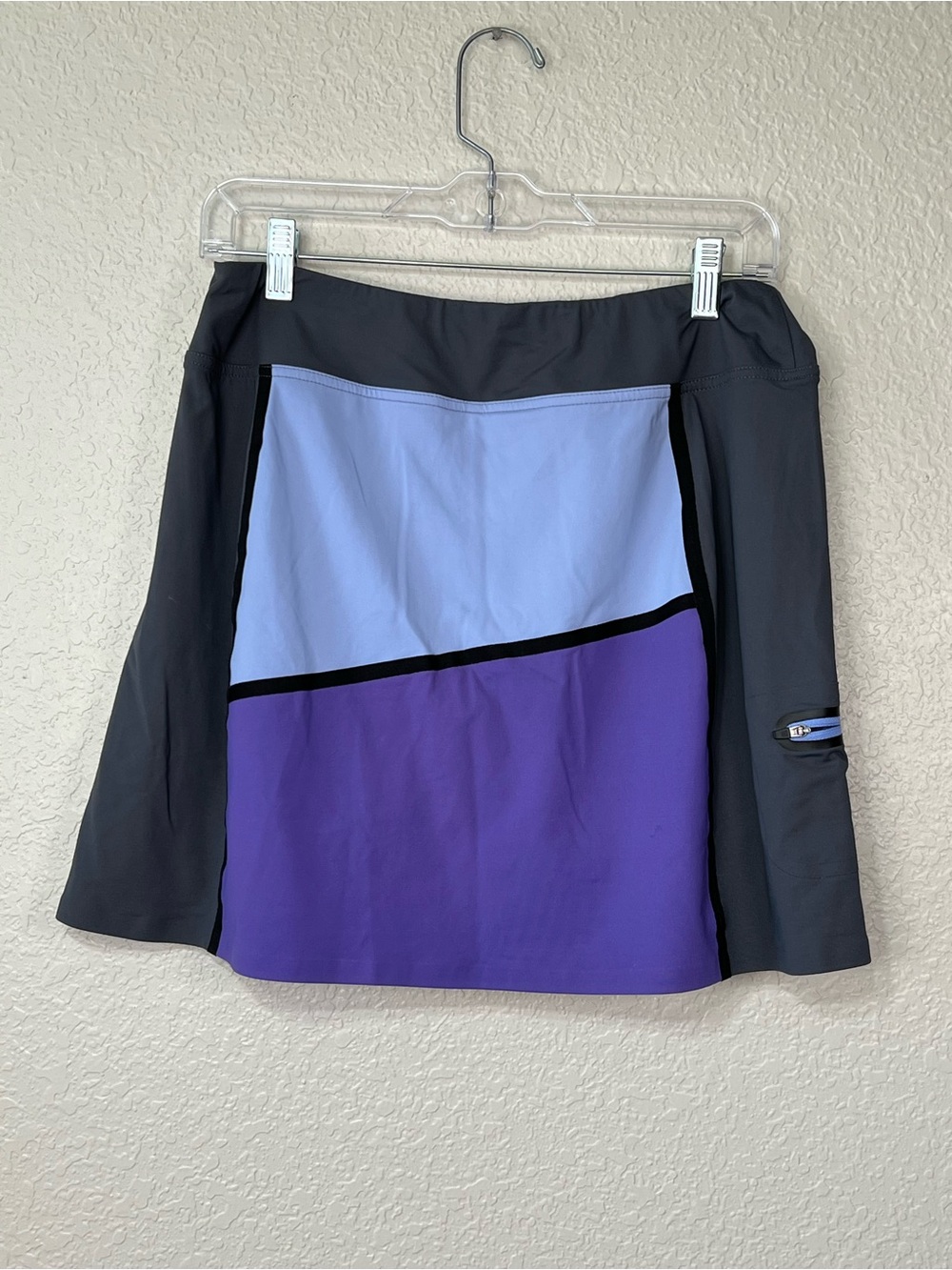 TITLE NINE Women’s Size Med Skort Shorts Gray Blue Colorblock Activewear Sporty